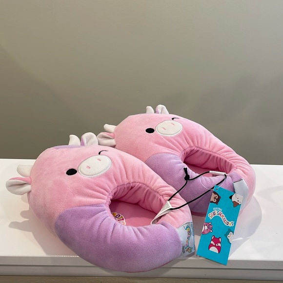 NWT Womens Size 7-8 Patty the Pink & Purple Cow Squishmallow Slippers - Picture 2 of 2